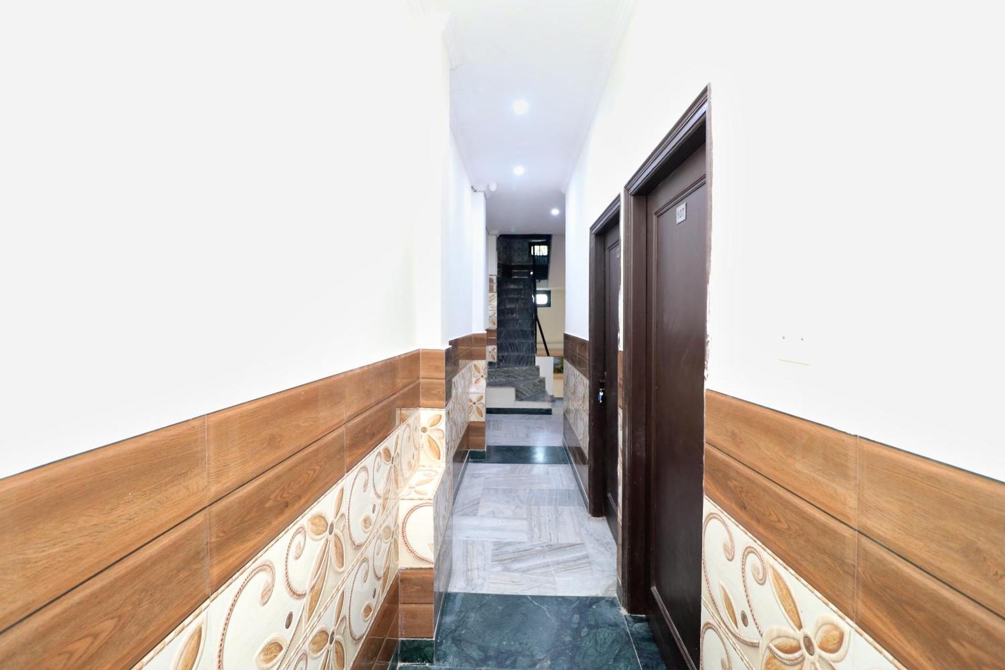 Hotel O Mall Residency Amritsar Buitenkant foto