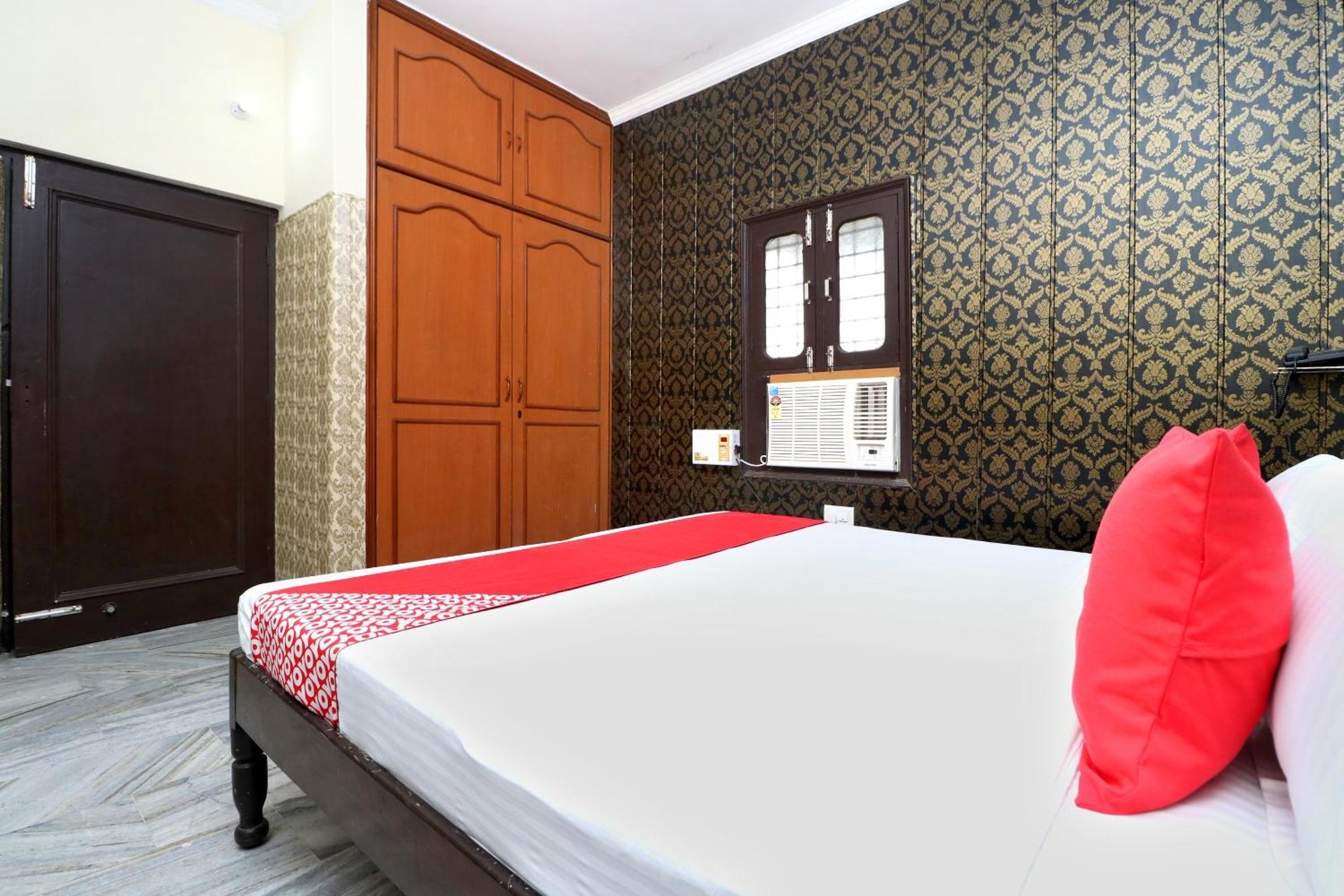 Hotel O Mall Residency Amritsar Buitenkant foto